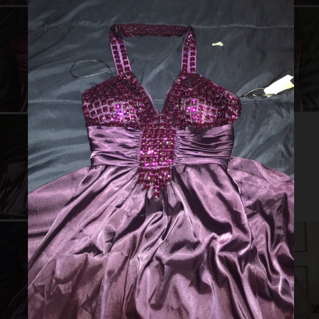 Nwt Sexy Purple & Jeweled Gown By Nox Size Medium
